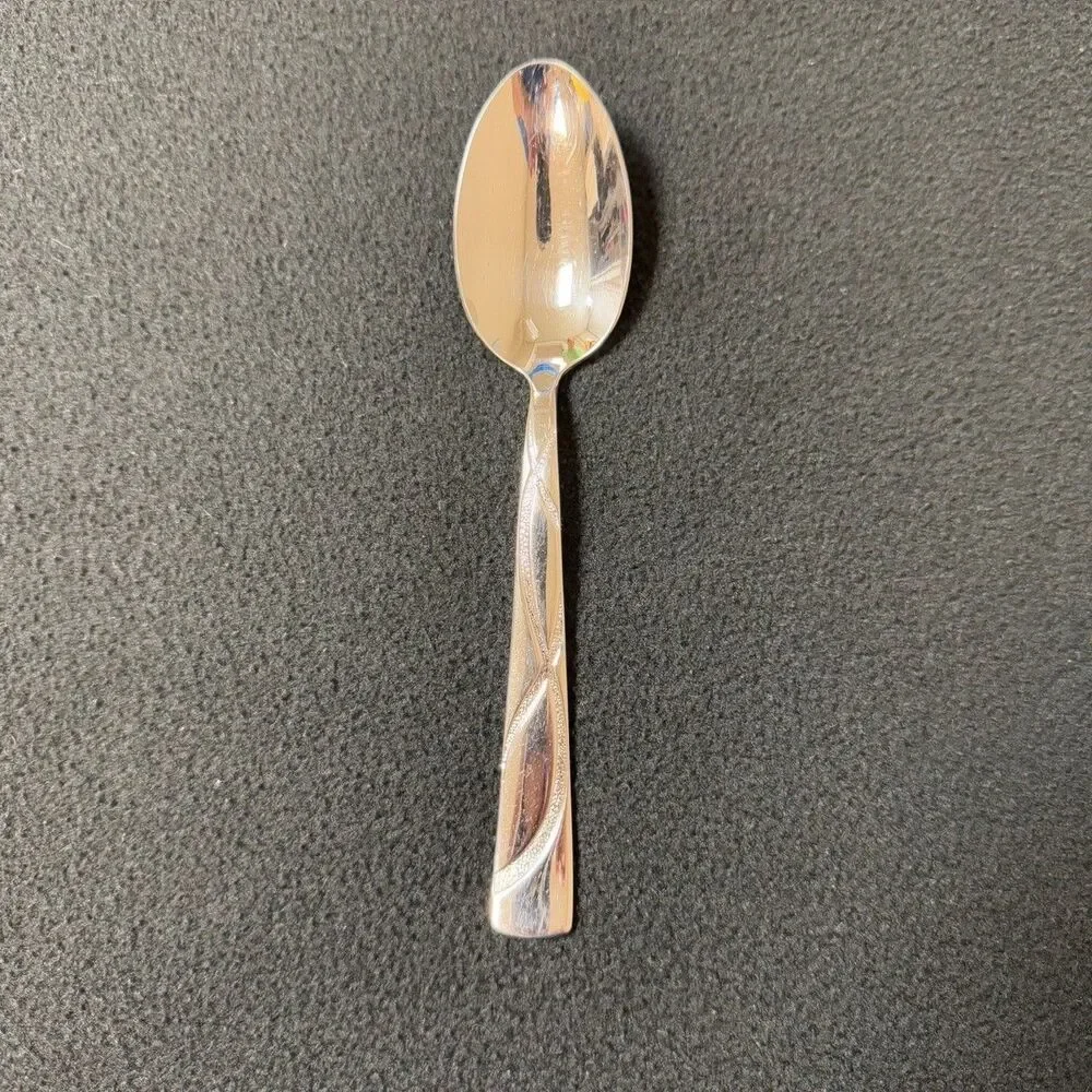 Lenox Spoon Flatware Silverware Curve Wave Pattern Handle Modern Table Metallic